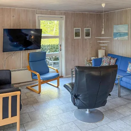 Дом отдыха Stunning In With Wifi